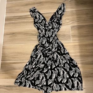 Black and white v neck dress